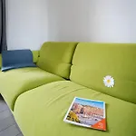 Floor Terrace - Dernier Etage Terrasse Cosy Lägenhet *